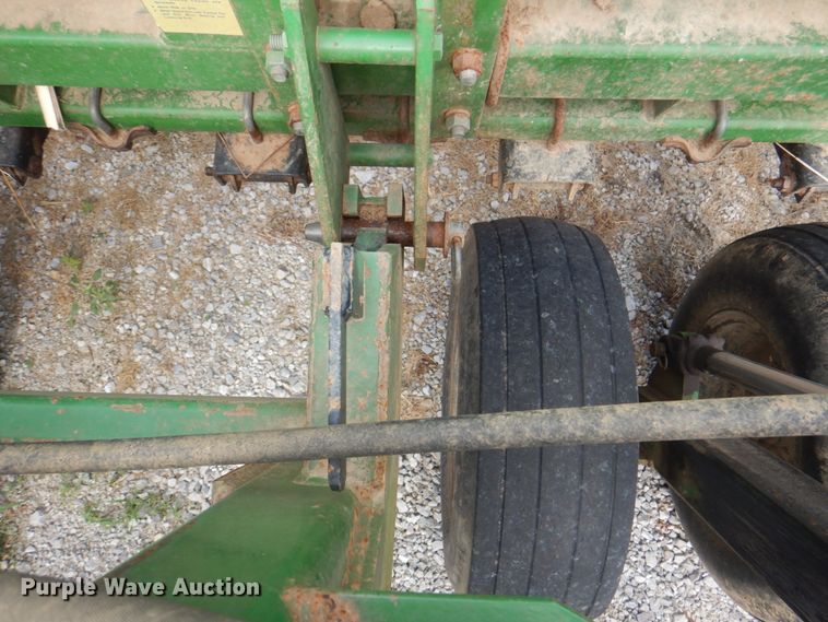 image for item JY9791 Great Plains CHP-1593-33  no-till grain drill