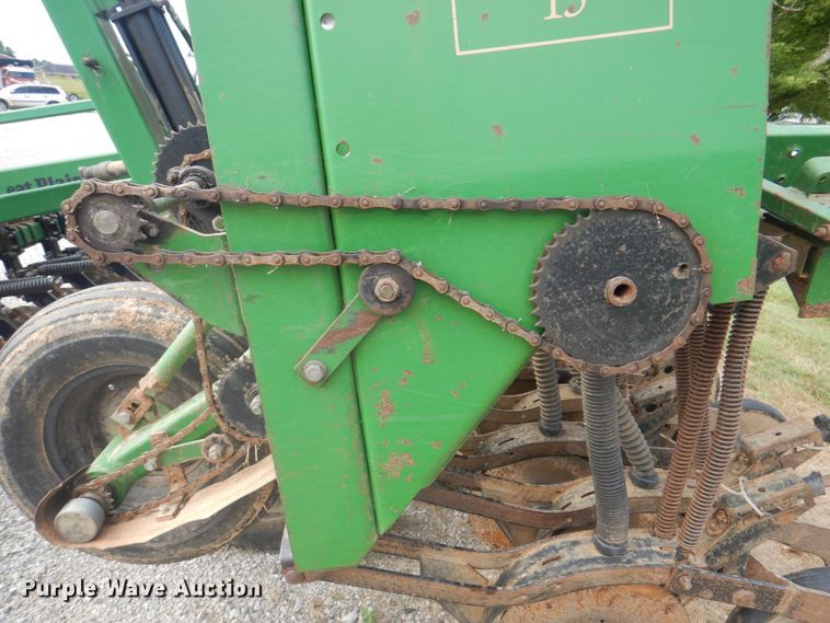 image for item JY9791 Great Plains CHP-1593-33  no-till grain drill
