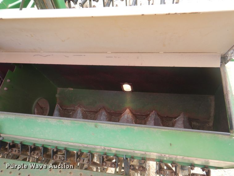 image for item JY9791 Great Plains CHP-1593-33  no-till grain drill
