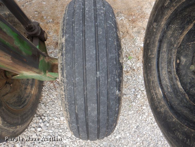 image for item JY9791 Great Plains CHP-1593-33  no-till grain drill