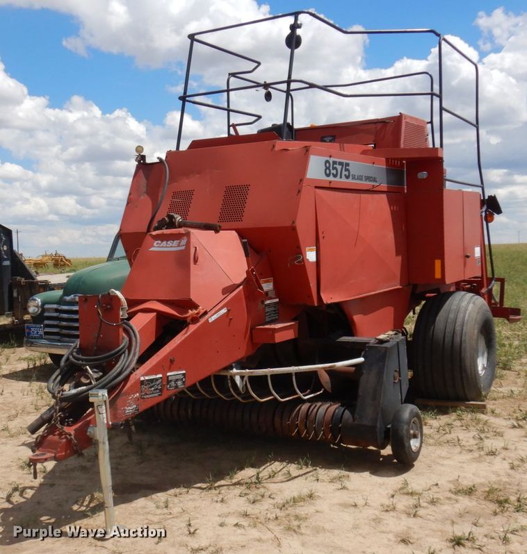 image for item JZ9972 1997 Case 8575  large square baler