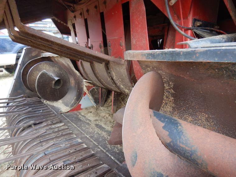 image for item JZ9972 1997 Case 8575  large square baler