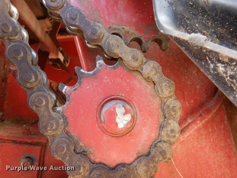 image for item JZ9972 1997 Case 8575  large square baler