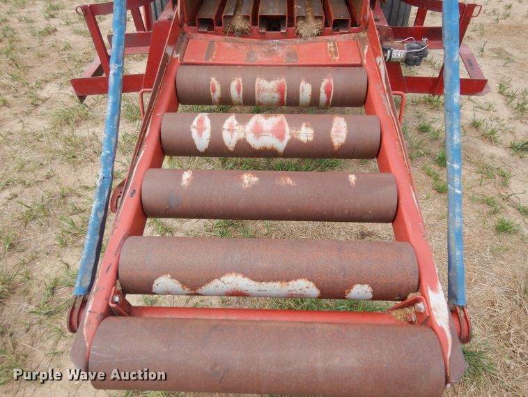 image for item JZ9972 1997 Case 8575  large square baler