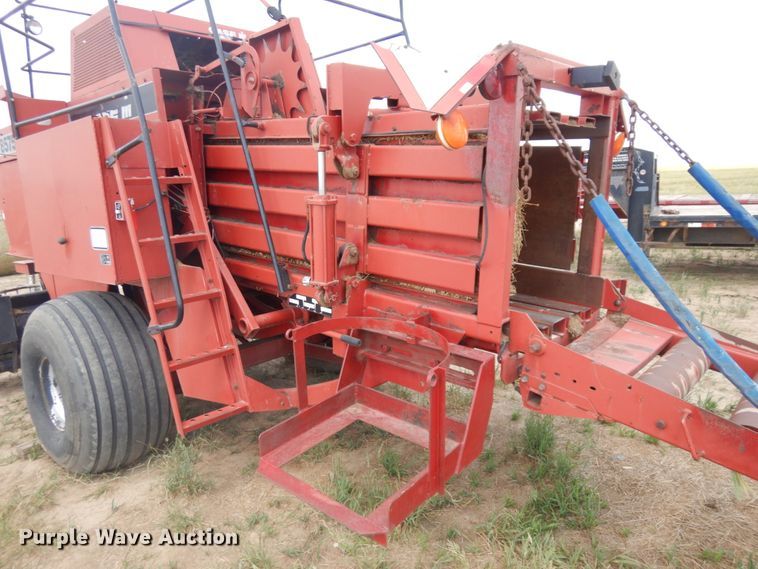 image for item JZ9972 1997 Case 8575  large square baler