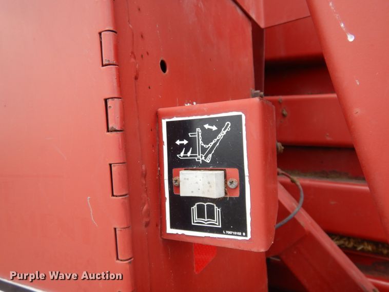 image for item JZ9972 1997 Case 8575  large square baler