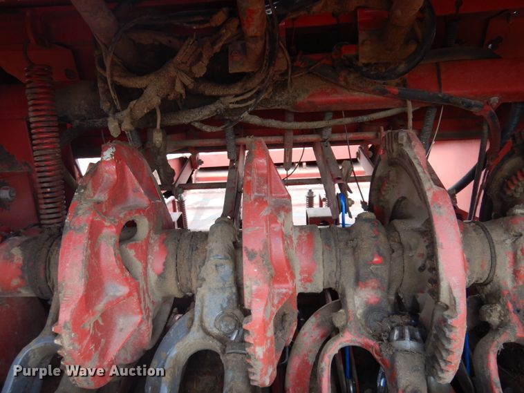 image for item JZ9972 1997 Case 8575  large square baler