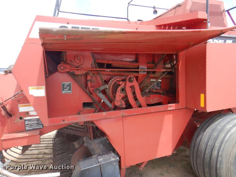 image for item JZ9972 1997 Case 8575  large square baler