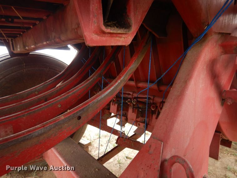 image for item JZ9972 1997 Case 8575  large square baler