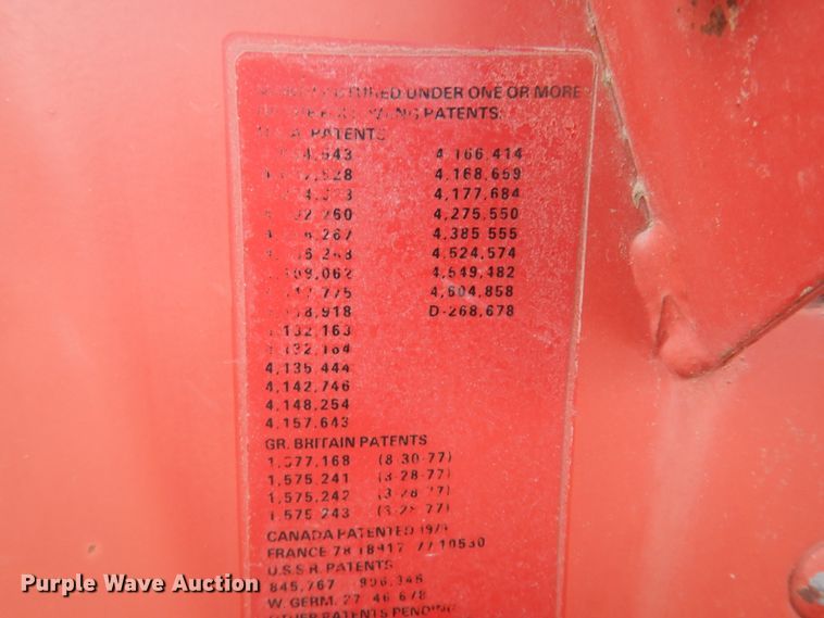 image for item JZ9972 1997 Case 8575  large square baler