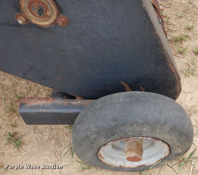 image for item JZ9972 1997 Case 8575  large square baler