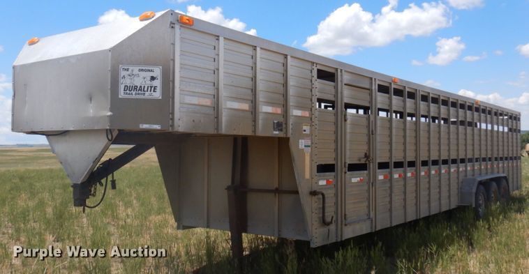 image for item JZ9973 2002 Duralite  livestock trailer