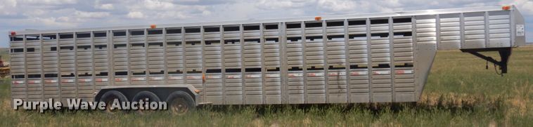 image for item JZ9973 2002 Duralite  livestock trailer