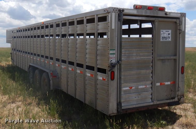 image for item JZ9973 2002 Duralite  livestock trailer