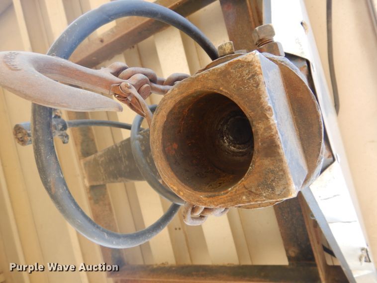 image for item JZ9973 2002 Duralite  livestock trailer