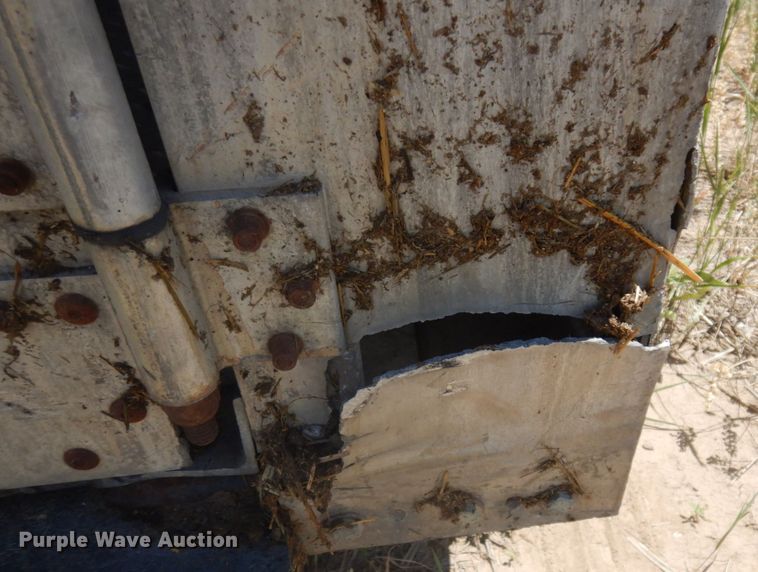 image for item JZ9973 2002 Duralite  livestock trailer