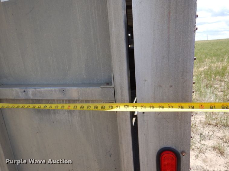 image for item JZ9973 2002 Duralite  livestock trailer