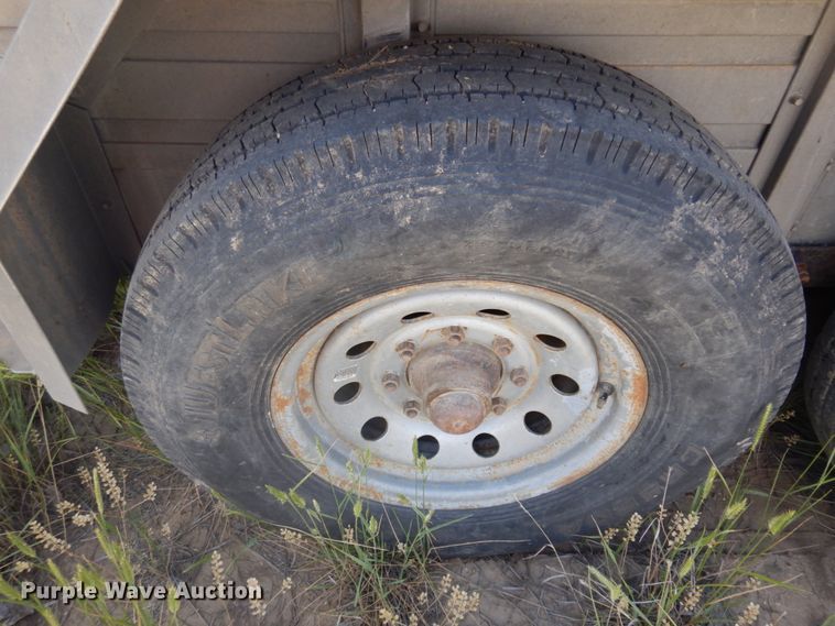 image for item JZ9973 2002 Duralite  livestock trailer