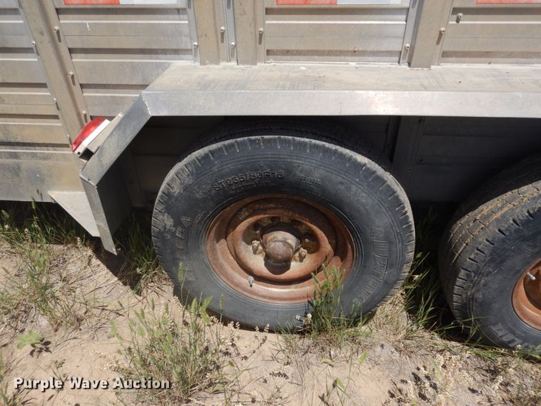 image for item JZ9973 2002 Duralite  livestock trailer