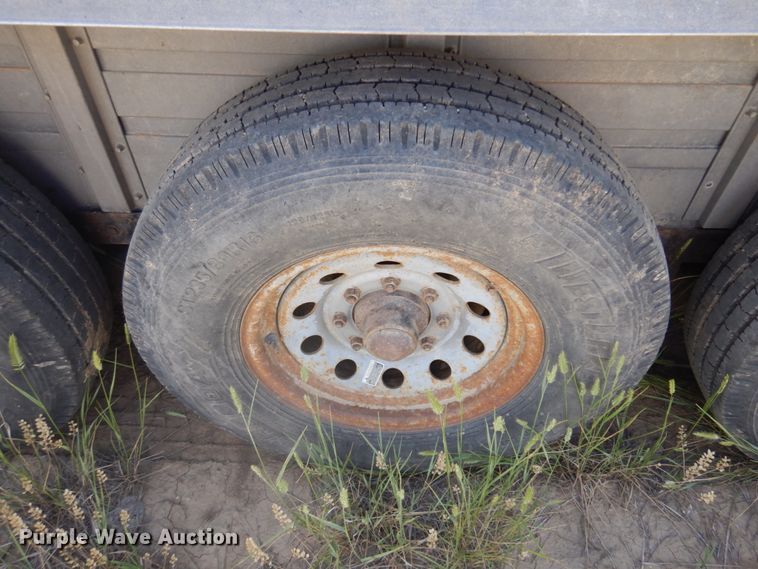 image for item JZ9973 2002 Duralite  livestock trailer