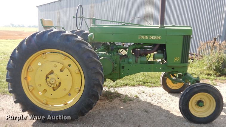image for item KU9533 John Deere 70  tractor