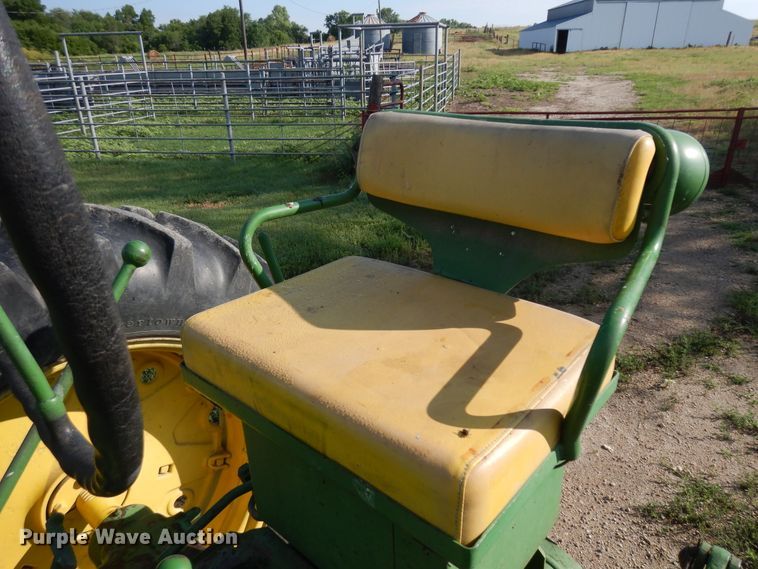 image for item KU9533 John Deere 70  tractor