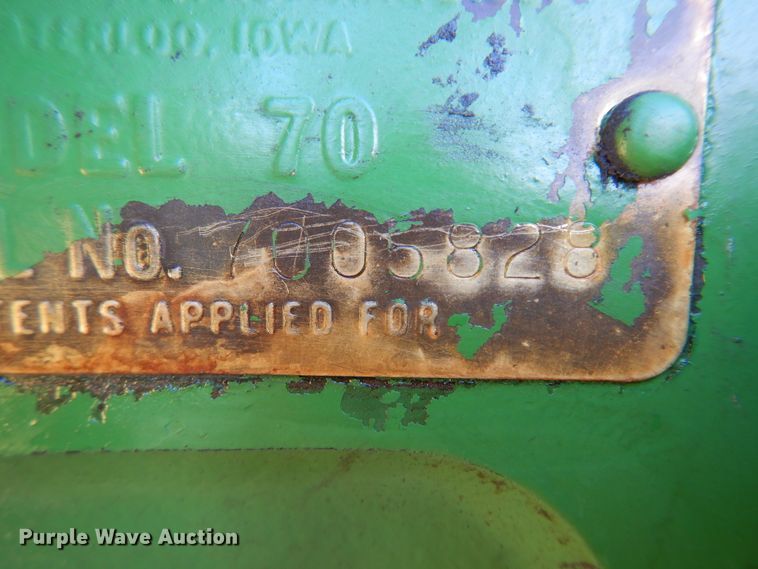 image for item KU9533 John Deere 70  tractor