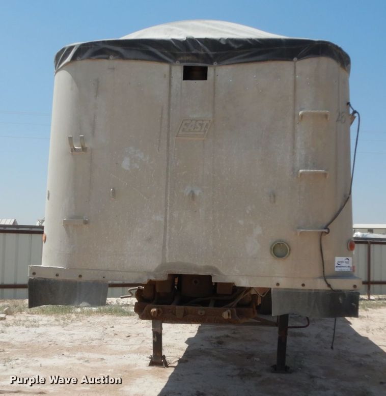 image for item DC2031 1989 East  end dump trailer