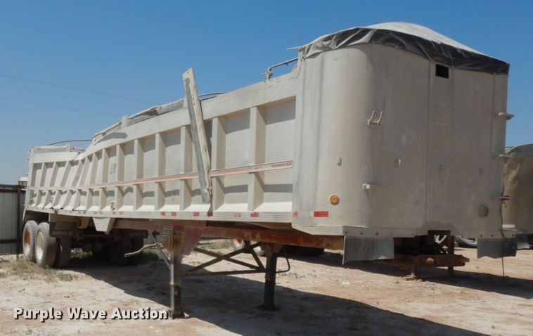 image for item DC2031 1989 East  end dump trailer