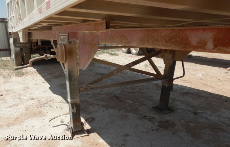 image for item DC2031 1989 East  end dump trailer