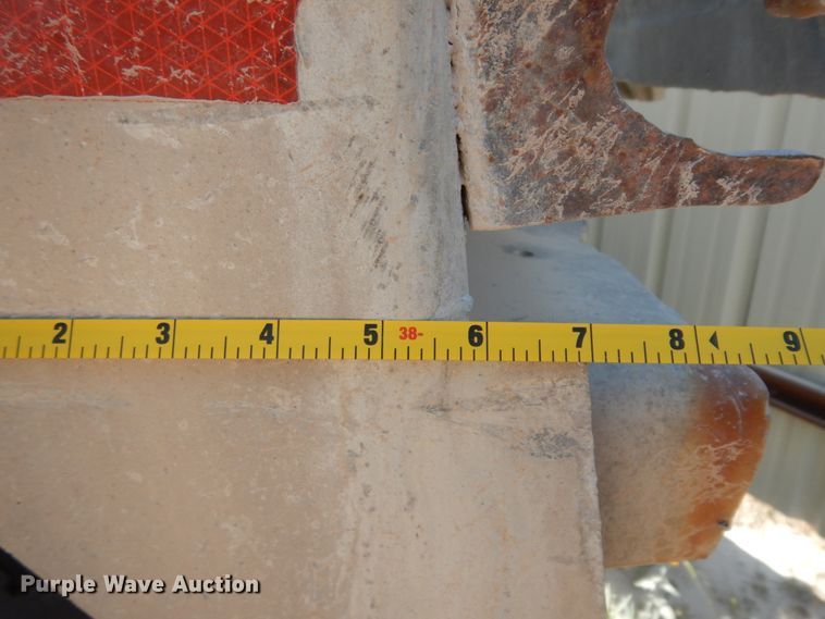 image for item DC2031 1989 East  end dump trailer