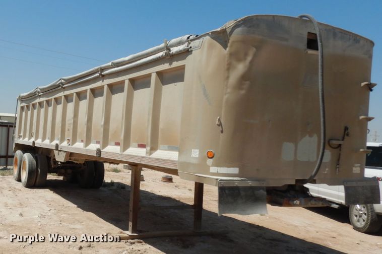 image for item DC2032 1988 East  end dump trailer
