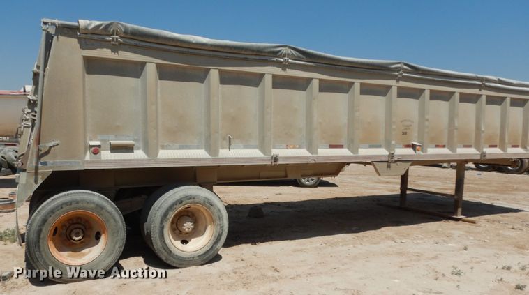 image for item DC2032 1988 East  end dump trailer