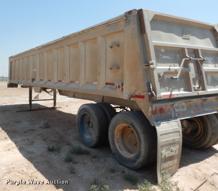 image for item DC2032 1988 East  end dump trailer