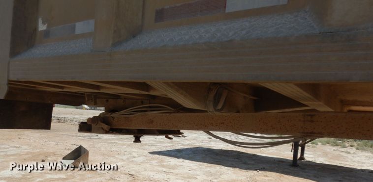 image for item DC2032 1988 East  end dump trailer