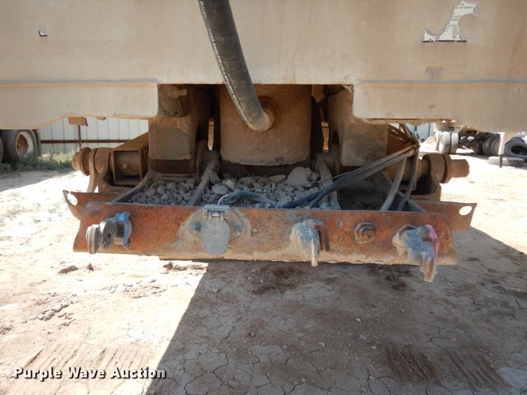 image for item DC2032 1988 East  end dump trailer