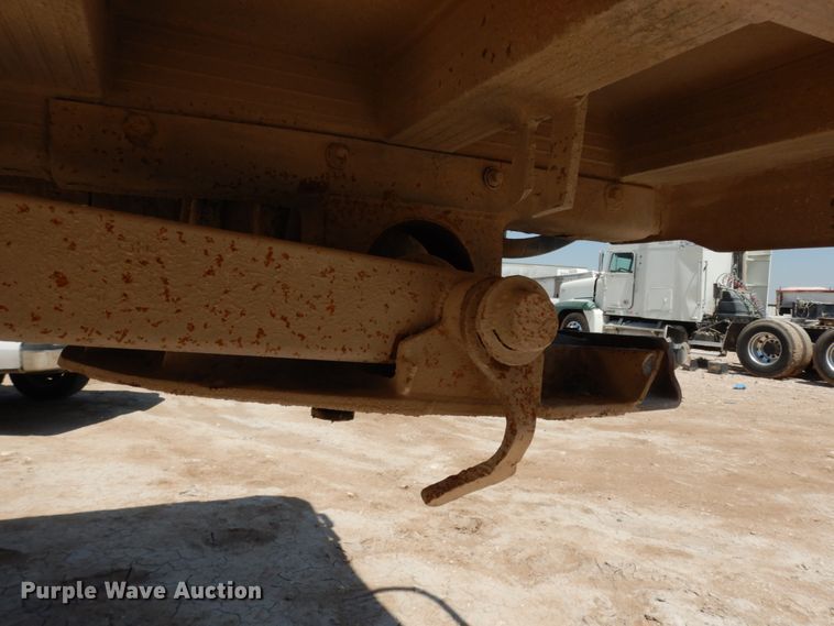 image for item DC2032 1988 East  end dump trailer