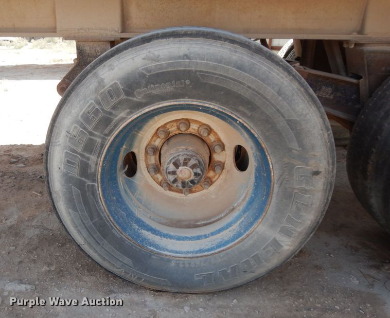 image for item DC2032 1988 East  end dump trailer