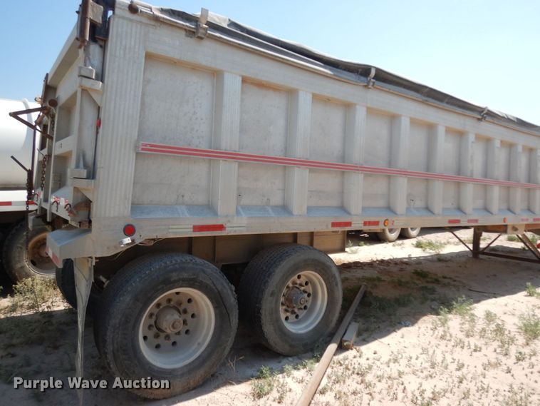 image for item DC2033 1994 Vant S-102-39  end dump trailer