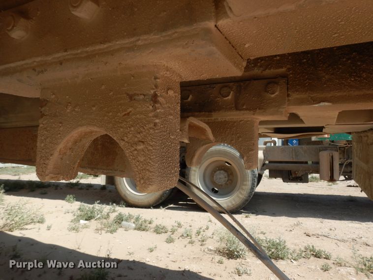 image for item DC2033 1994 Vant S-102-39  end dump trailer