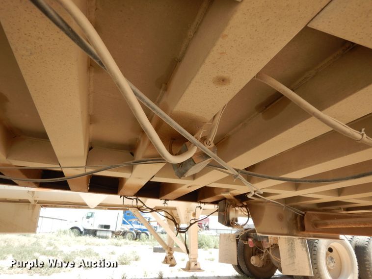 image for item DC2033 1994 Vant S-102-39  end dump trailer