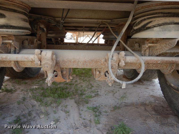 image for item DC2033 1994 Vant S-102-39  end dump trailer