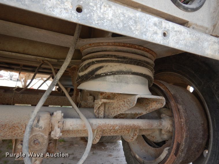 image for item DC2033 1994 Vant S-102-39  end dump trailer