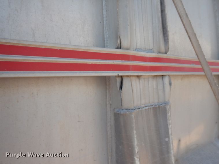 image for item DC2033 1994 Vant S-102-39  end dump trailer