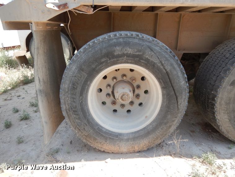 image for item DC2033 1994 Vant S-102-39  end dump trailer