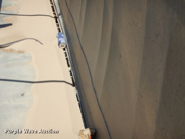 image for item DC2033 1994 Vant S-102-39  end dump trailer