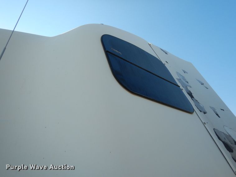 image for item DC2035 2001 Freightliner FLD120 Classic  semi truck