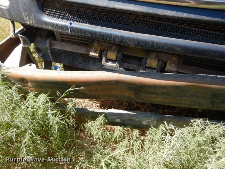 image for item DC2036 2008 Freightliner Columbia 120  semi truck