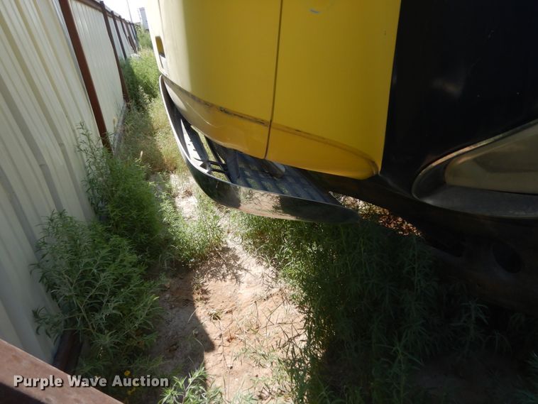 image for item DC2036 2008 Freightliner Columbia 120  semi truck