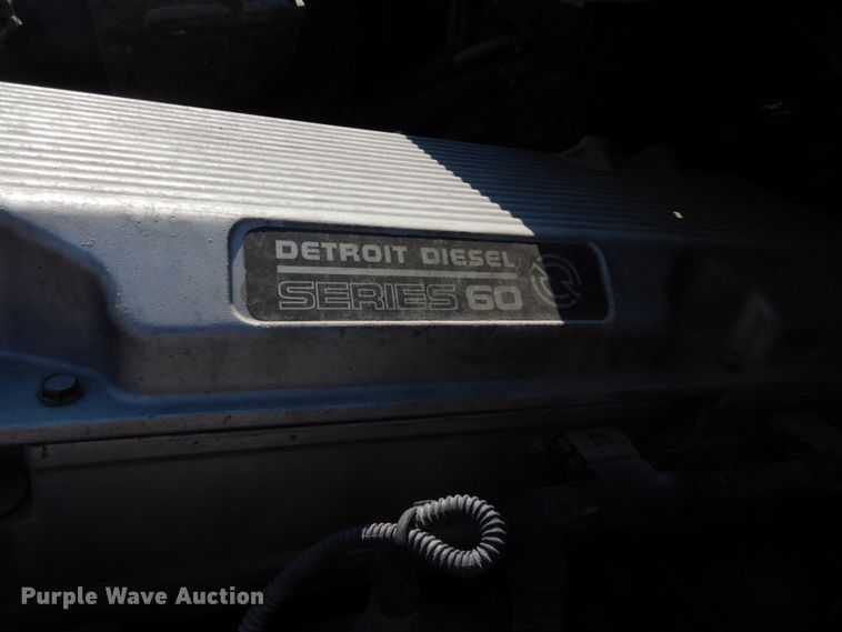 image for item DC2036 2008 Freightliner Columbia 120  semi truck